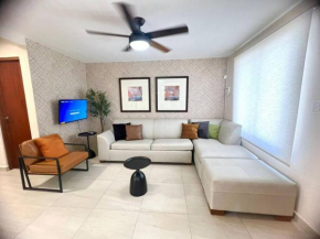 Moderna casa cerca del malecón